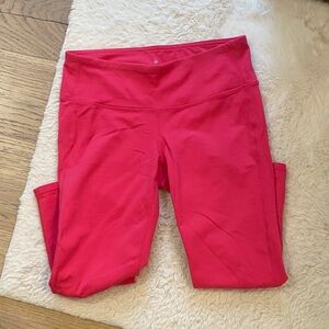 Athleta Vibrant Pink Capri length Leggings
